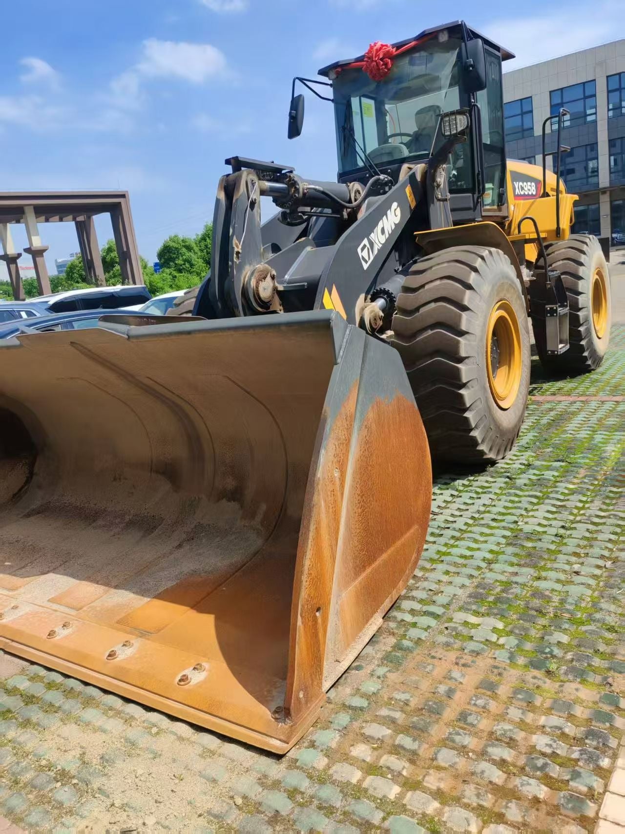 Used XCMG XC958 Wheel Loader for sale bucket and boom detail for sale