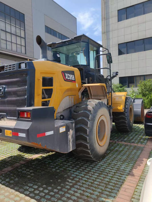 Used XCMG XC958 Wheel Loader for sale front working view for sale