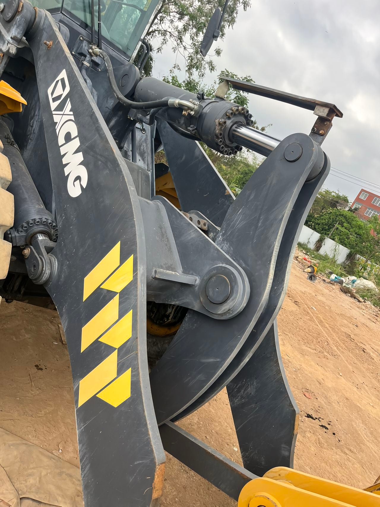 Used XCMG LW550HV Wheel Loader for sale rear view for sale
