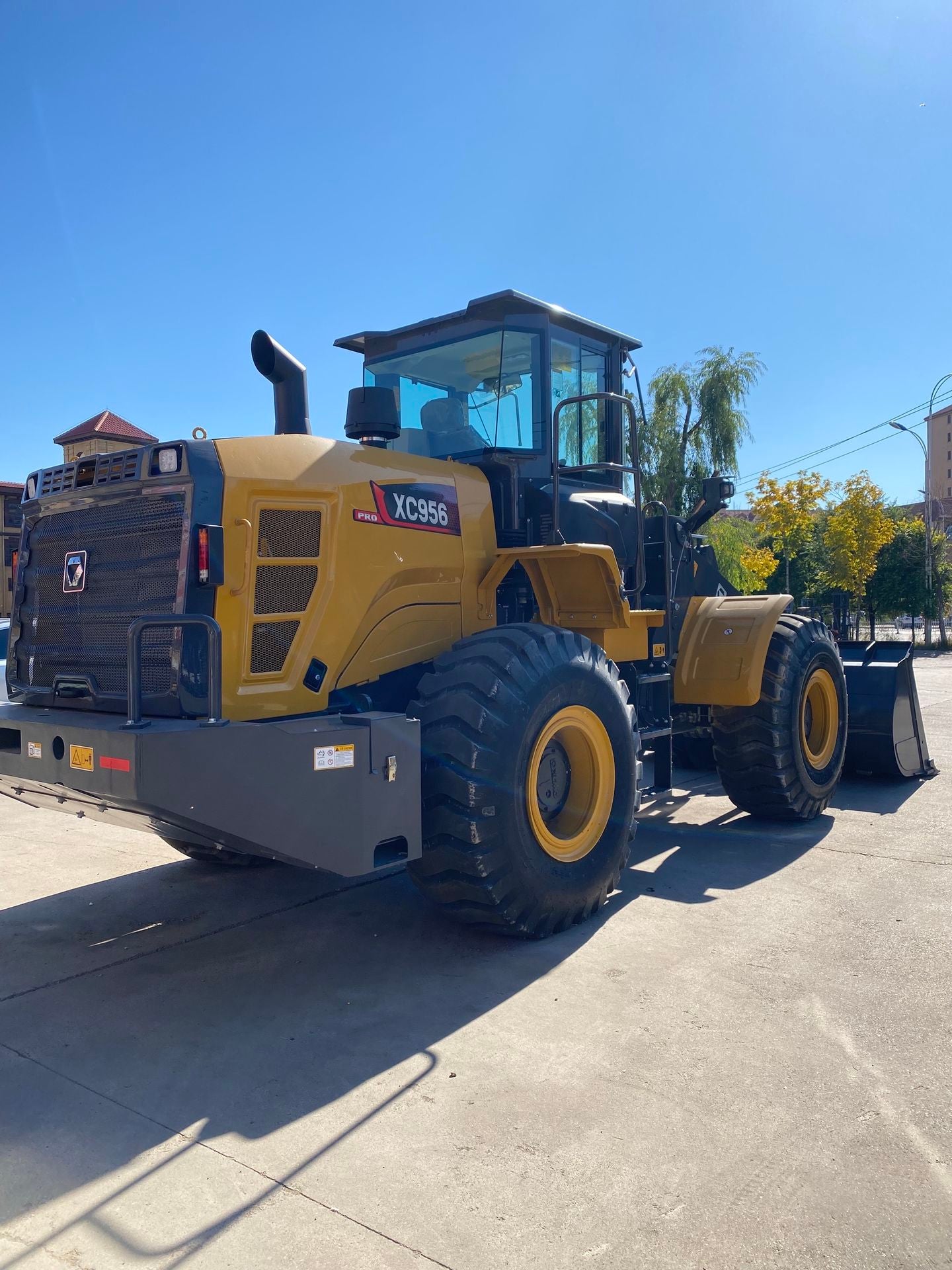 Used XCMG XC956PRO Wheel Loader for sale bucket and boom detail for sale