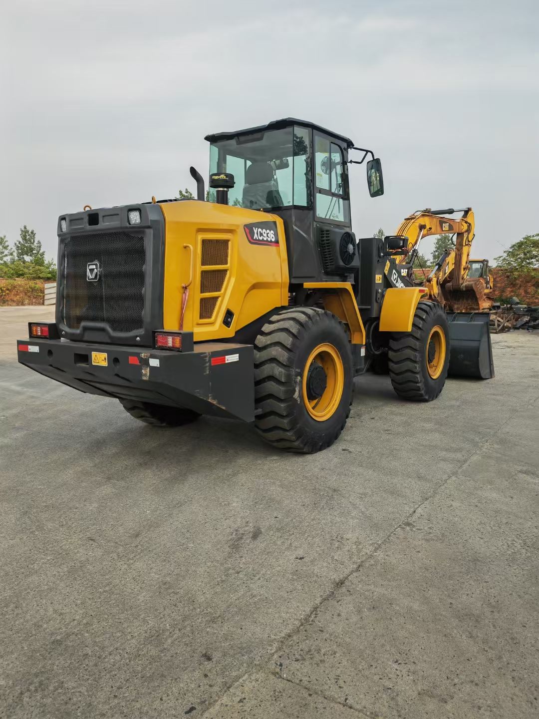Used XCMG XC936 Wheel Loader for sale rear view for sale