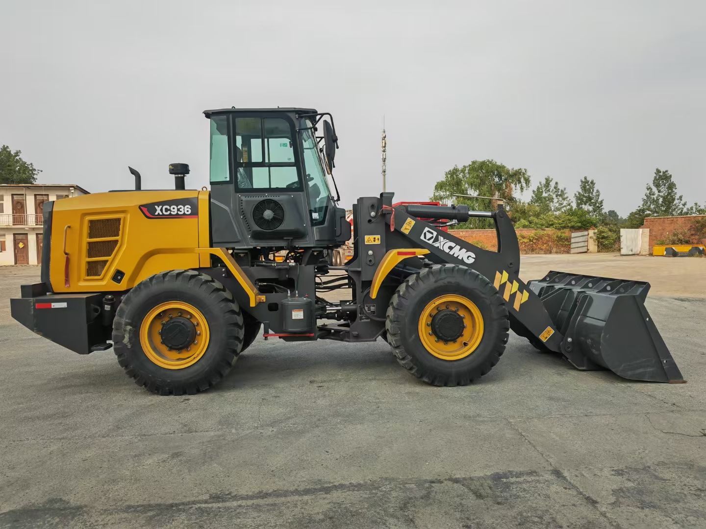 Used XCMG XC936 Wheel Loader for sale bucket and boom detail for sale