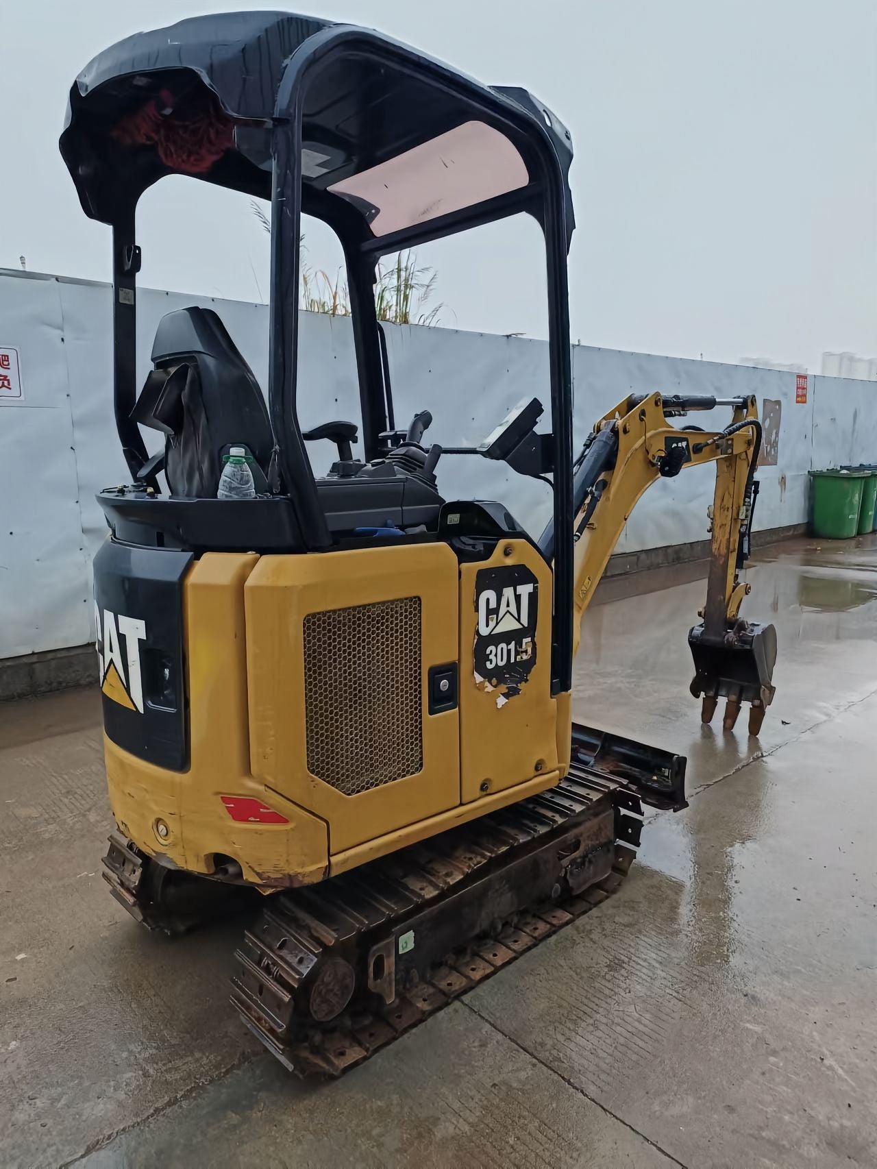 Used CAT 301.5 Crawler Excavator for Sale - real inventory photo 4
