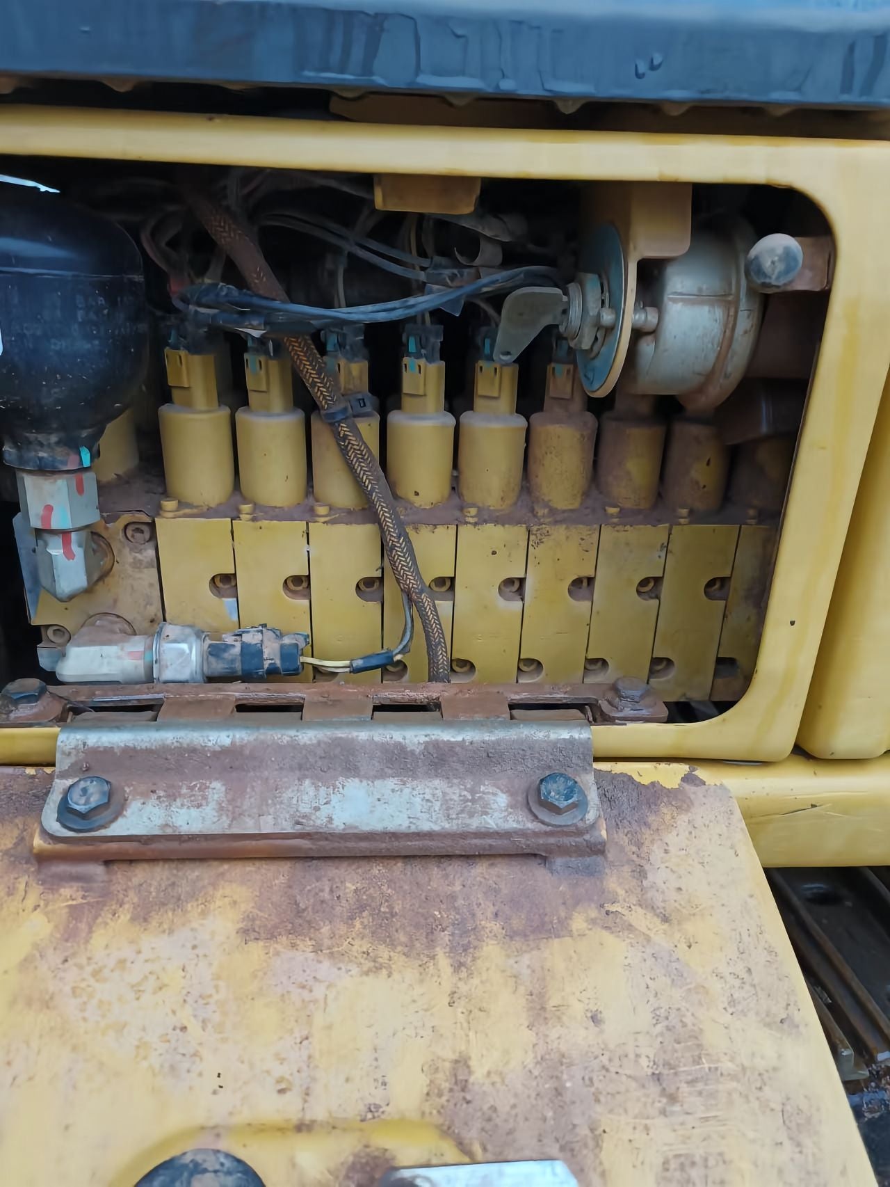 Used CAT 301.5 Crawler Excavator for Sale - real inventory photo 6