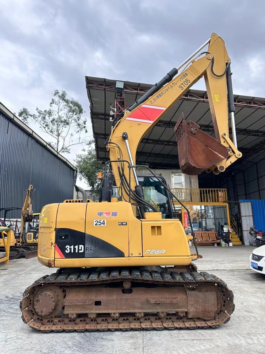 Used CAT 311D RR crawler excavator real inventory view 5