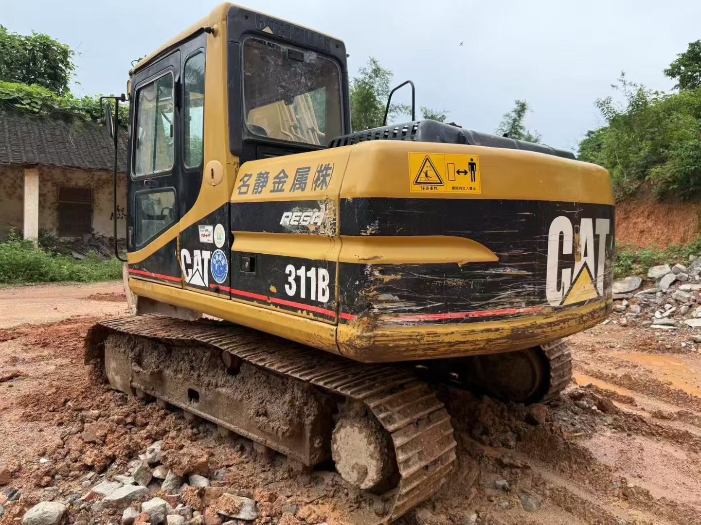 Used CAT 311B crawler excavator real inventory view 3
