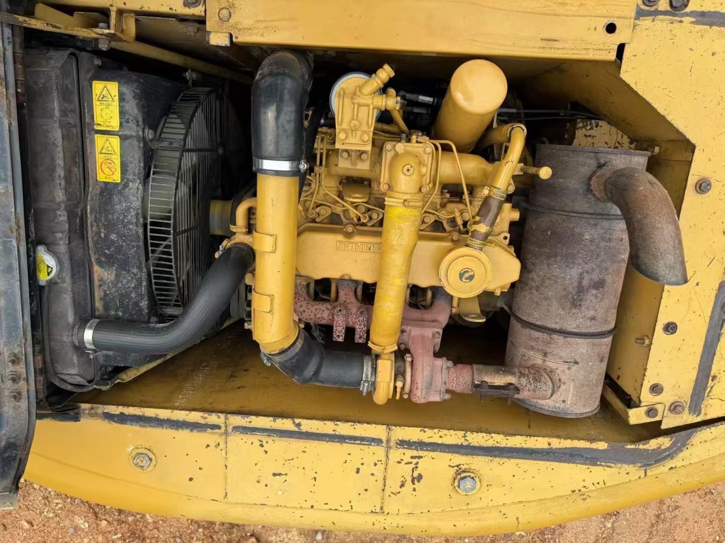 Used CAT 311B crawler excavator real inventory view 7