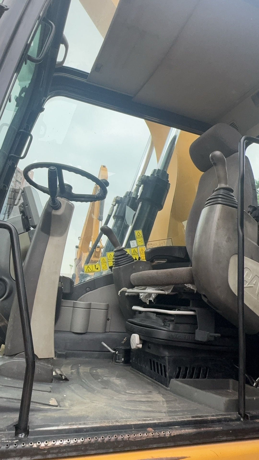 Excavadora de ruedas CAT M317D2 usada en venta | Precio CAT M317D2 foto de detalle 4