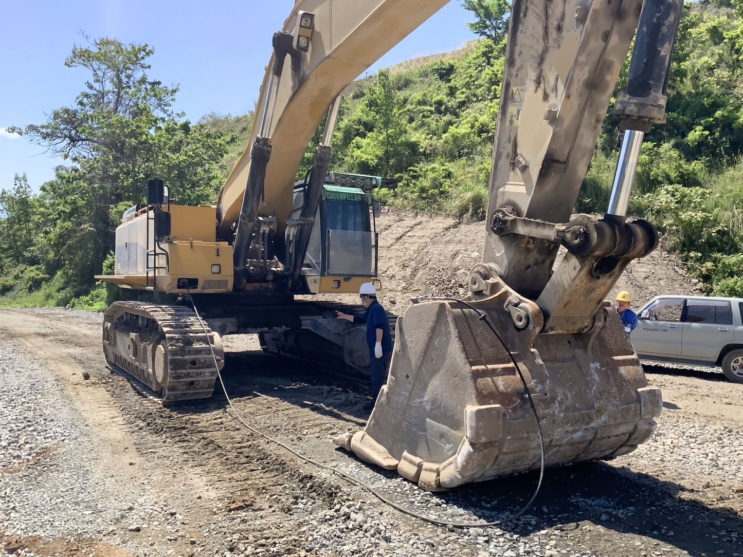Used CAT 390D crawler excavator real inventory view 6