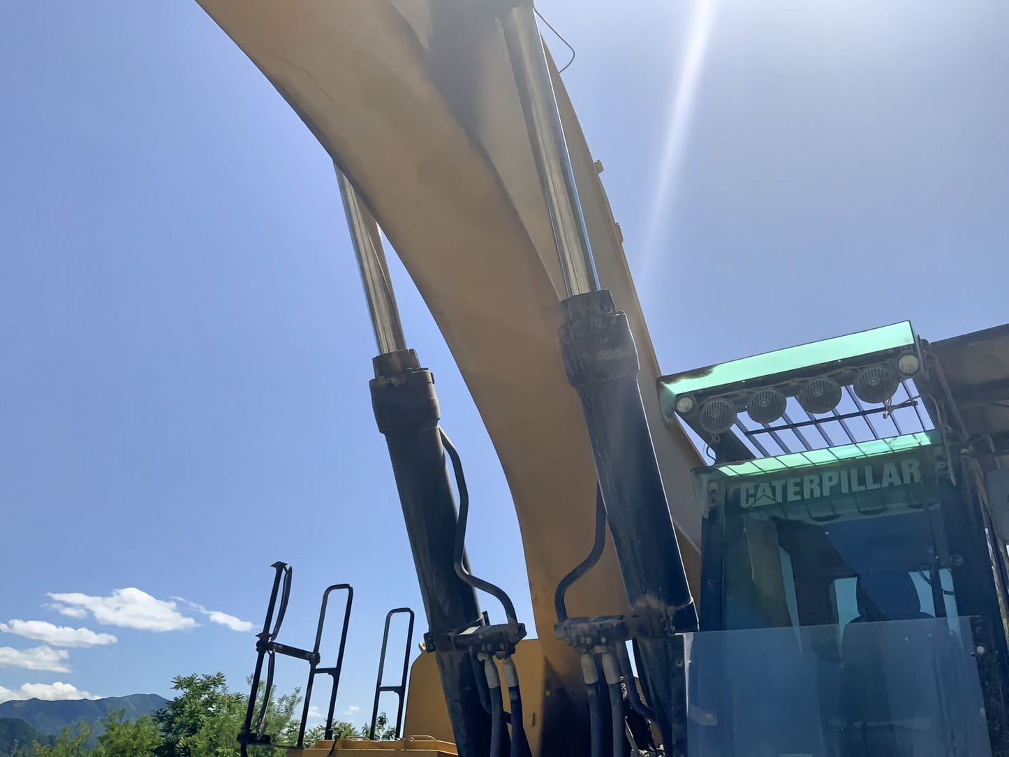 Used CAT 390D crawler excavator real inventory view 7