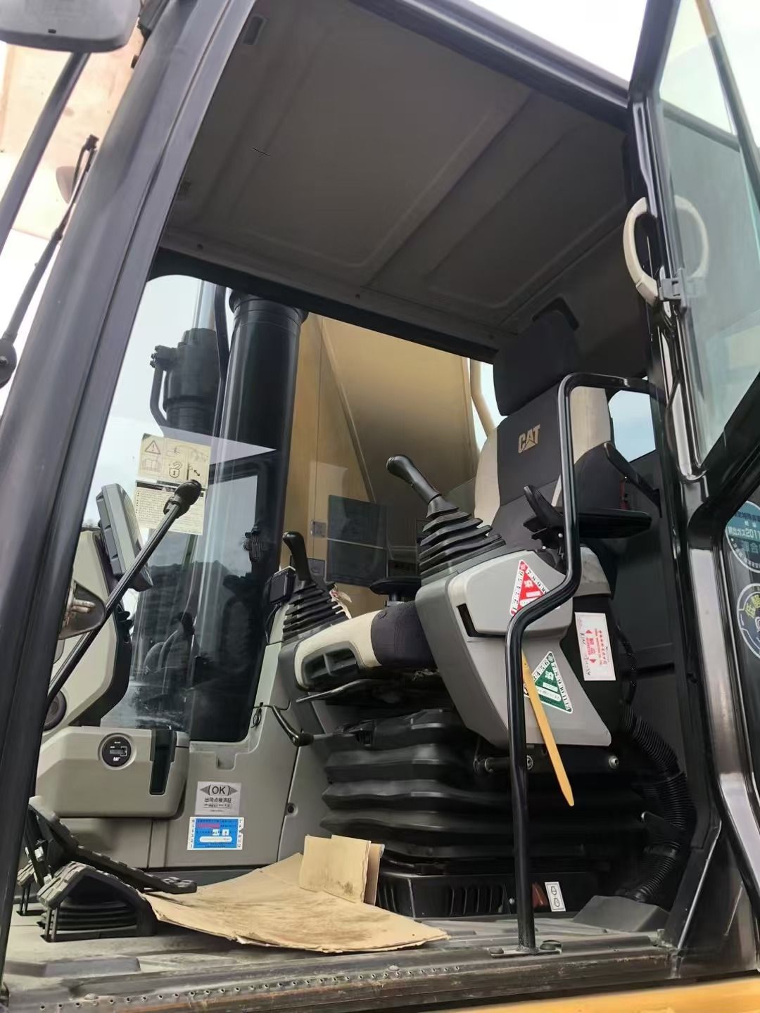 Used CAT 349E Crawler Excavator for Sale - real inventory photo 10