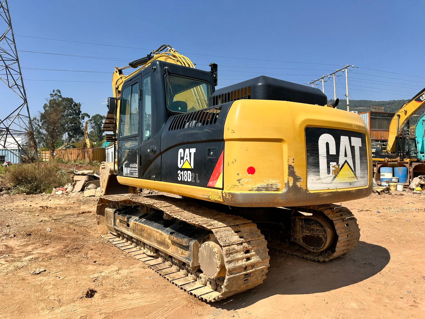 Used CAT 318D2L crawler excavator real inventory view 4