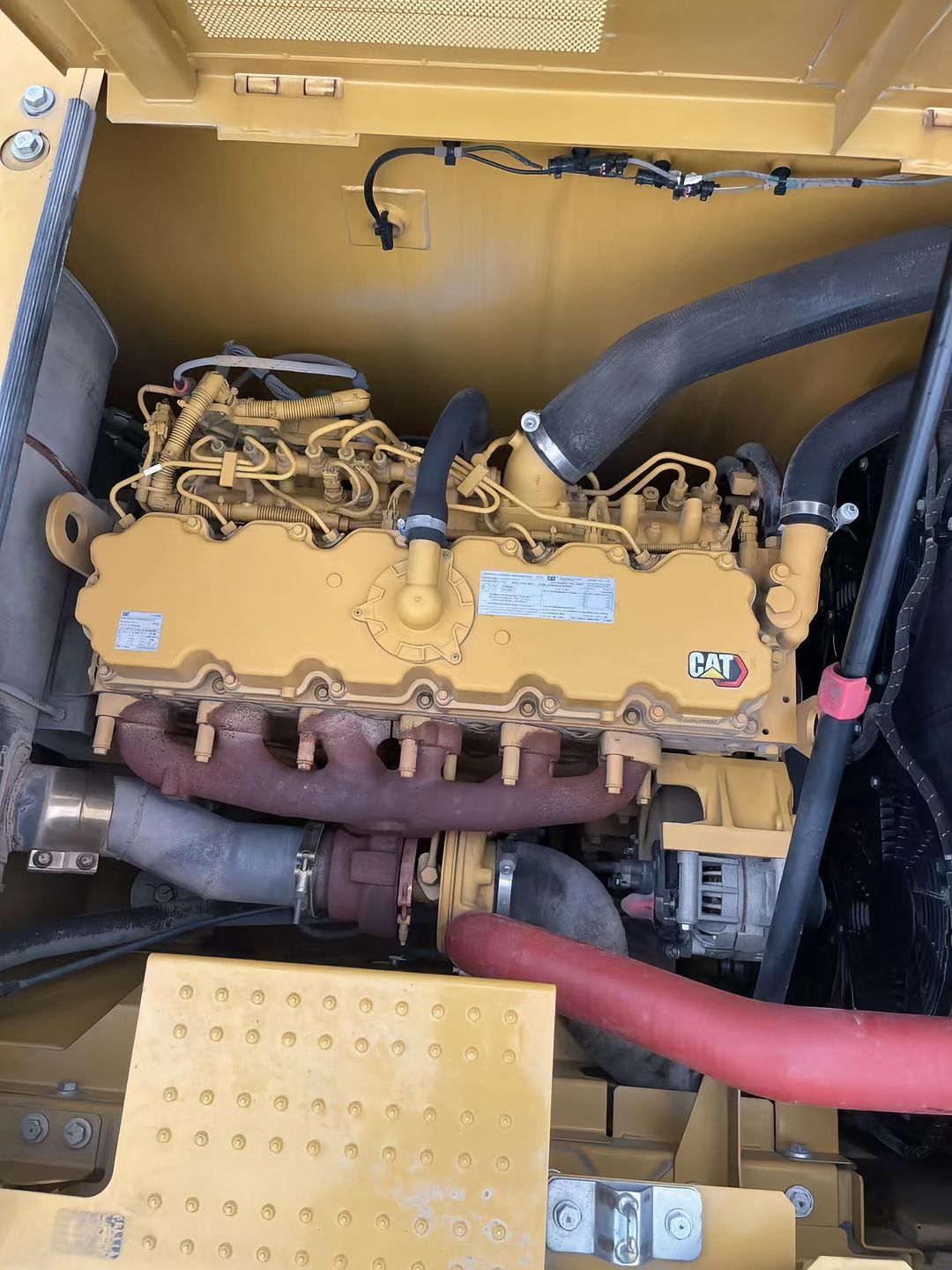 Used CAT 323 Crawler Excavator for Sale - real inventory photo 5