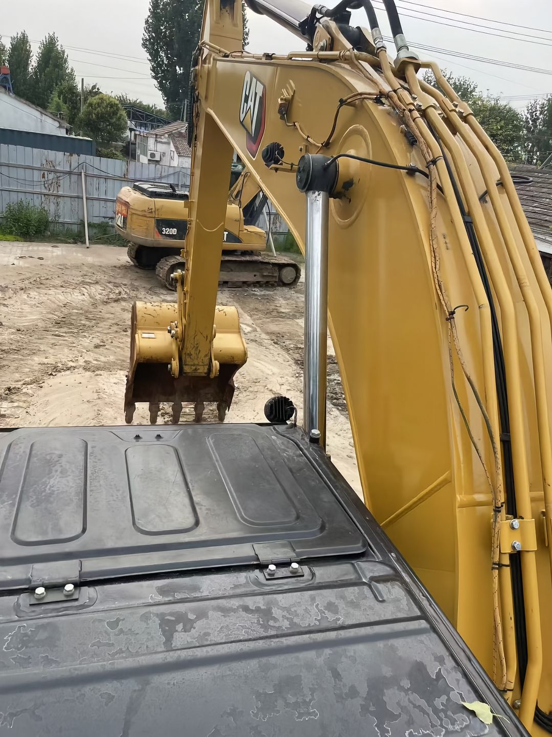 Used CAT 323 Crawler Excavator for Sale - real inventory photo 9