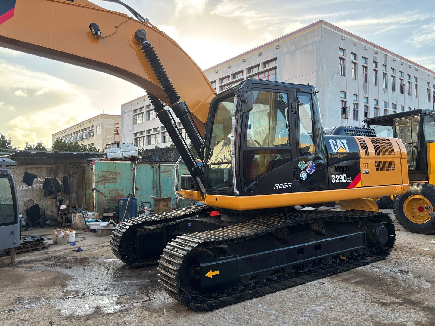 Used CAT 329D2L crawler excavator real inventory view 7
