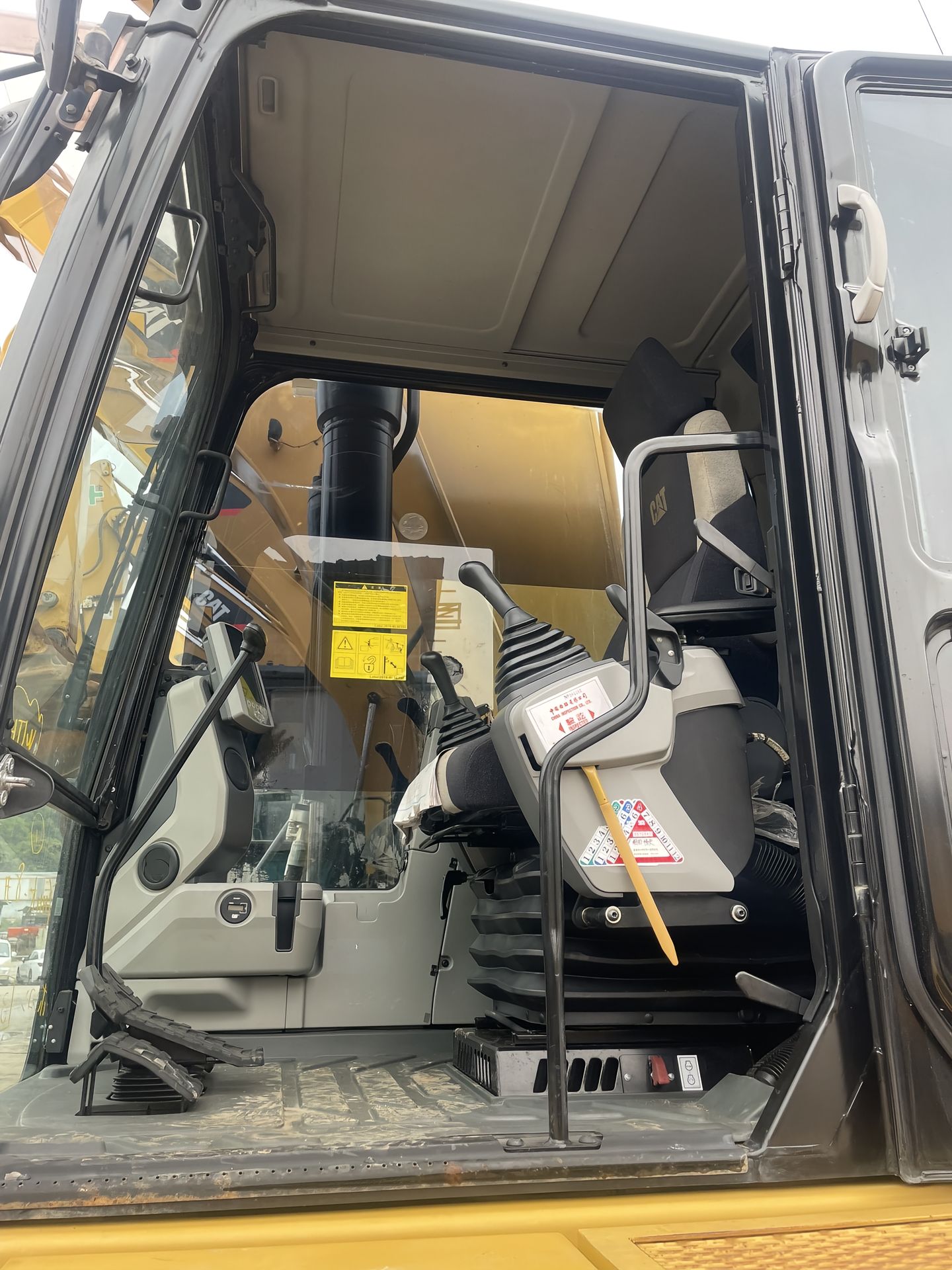 Used CAT 336E Crawler Excavator for Sale - real inventory photo 5
