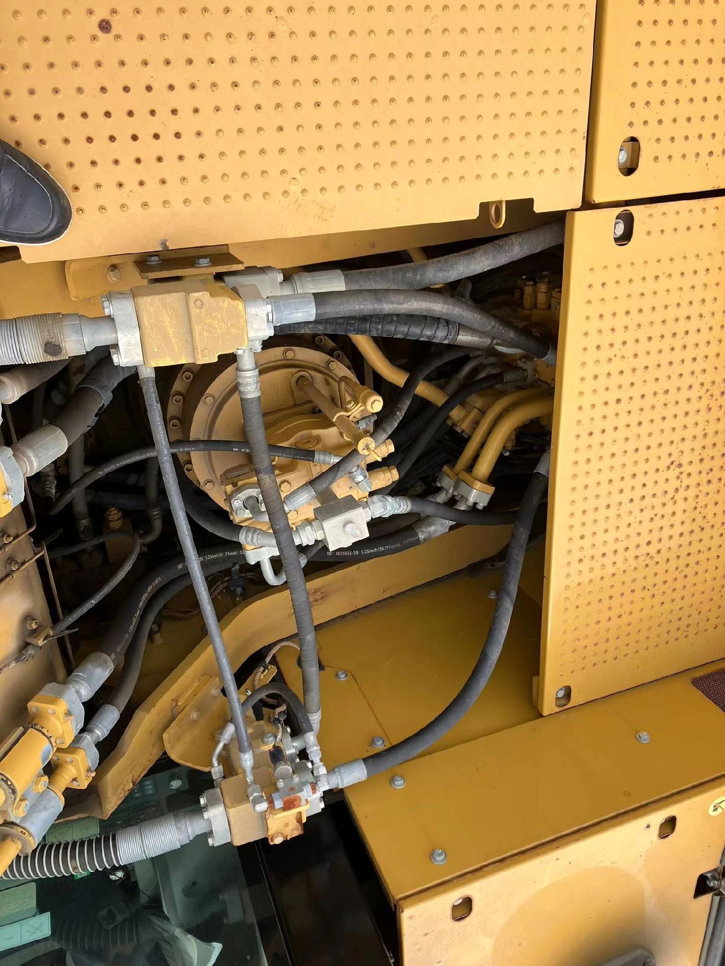 Used CAT 336FL crawler excavator real inventory view 3