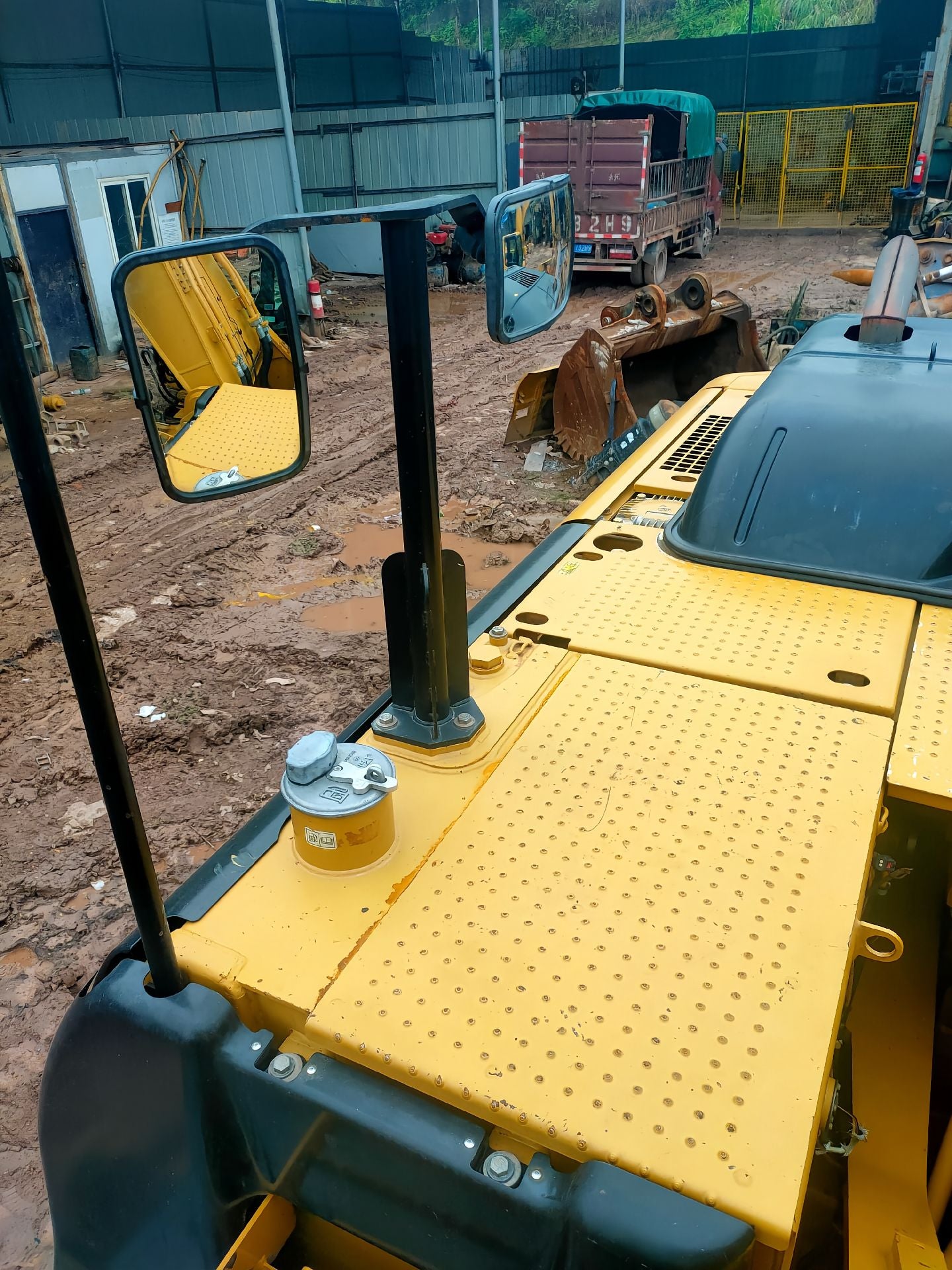 Used CAT 329DL crawler excavator real inventory view 2