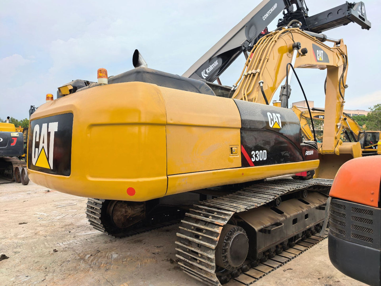 Used CAT 330D Crawler Excavator for Sale - real inventory photo 3