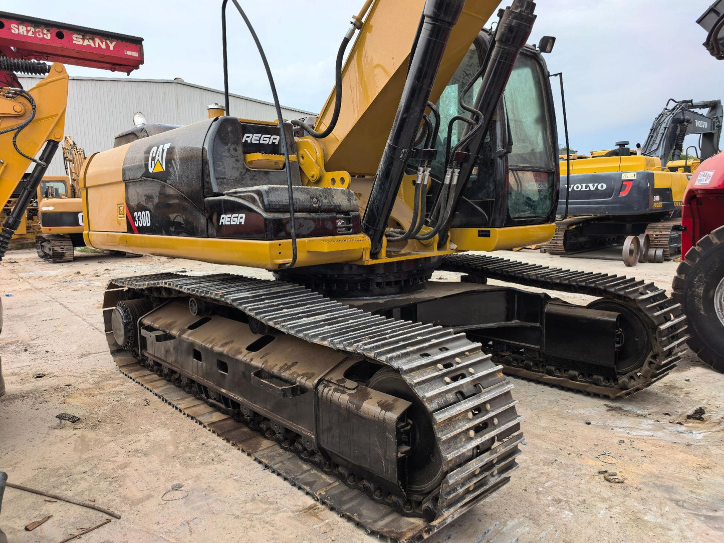 Used CAT 330D Crawler Excavator for Sale - real inventory photo 4
