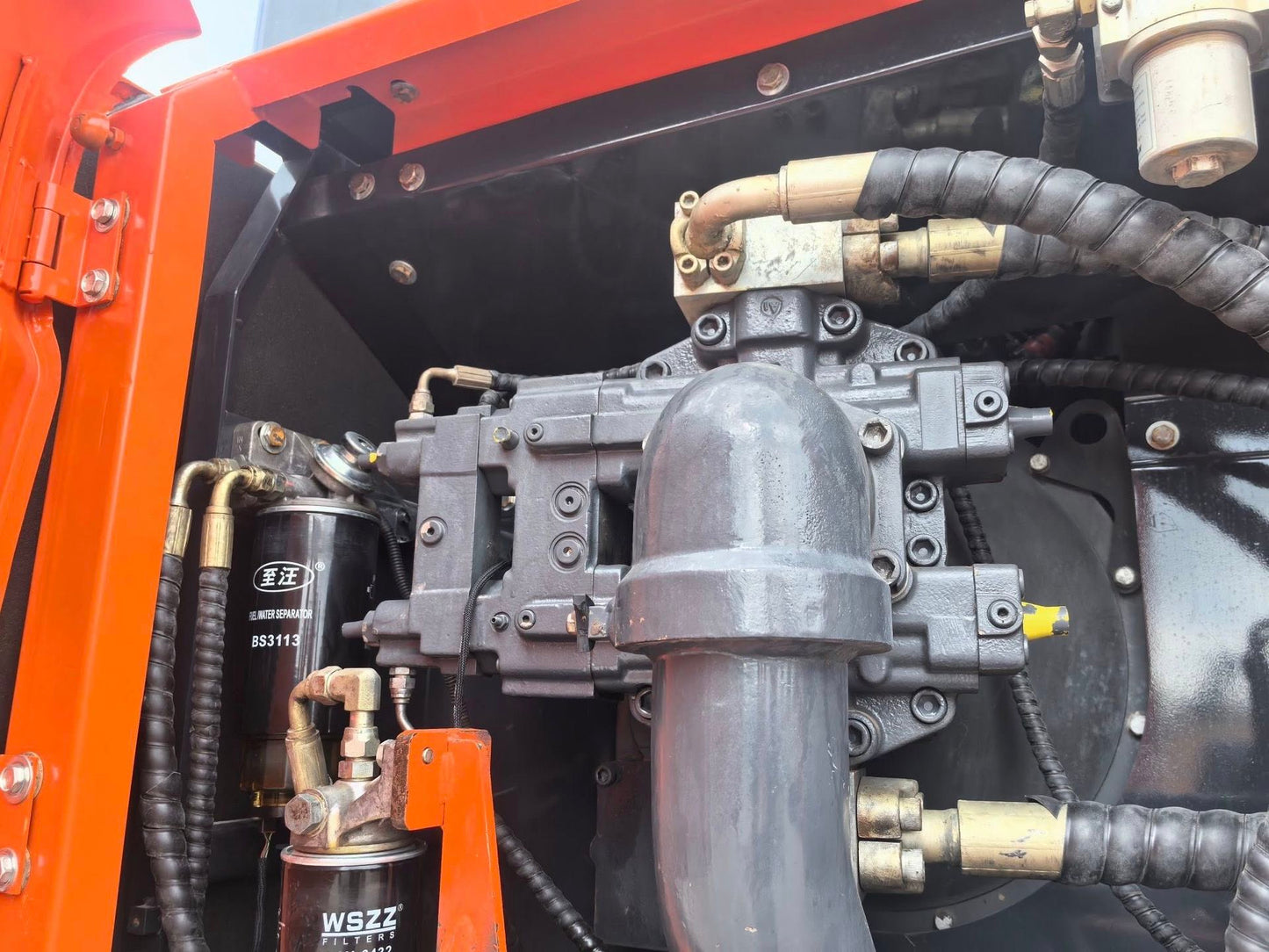 Used DOOSAN DX360LC-9C Crawler Excavator for Sale - real inventory photo 6