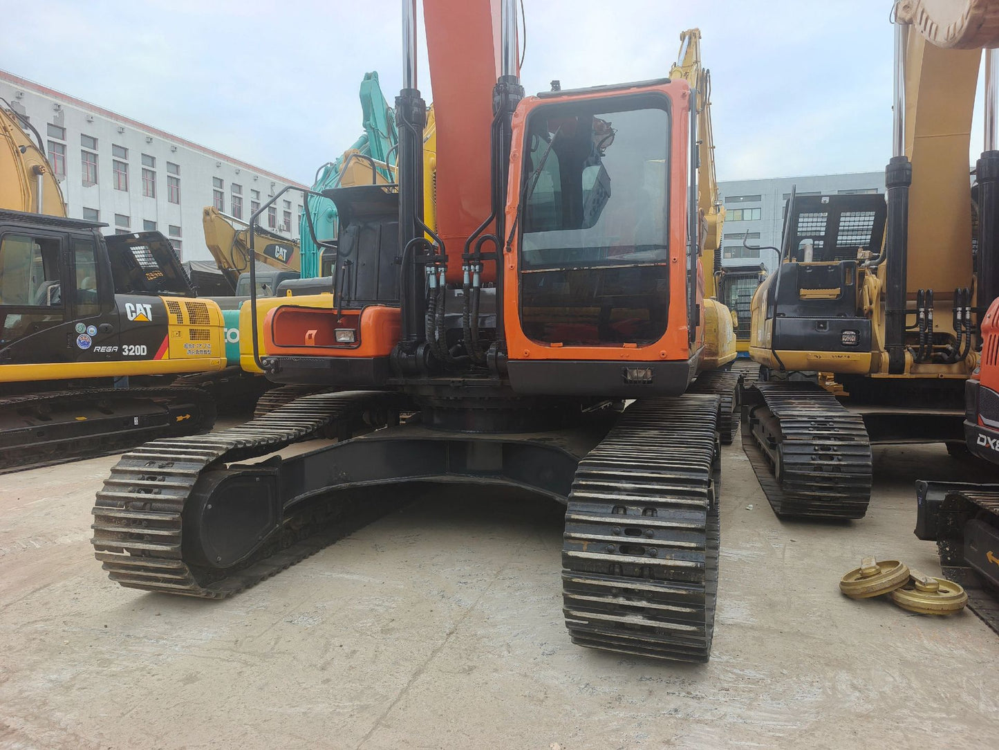 Used DOOSAN DX340LC crawler excavator real inventory view 4