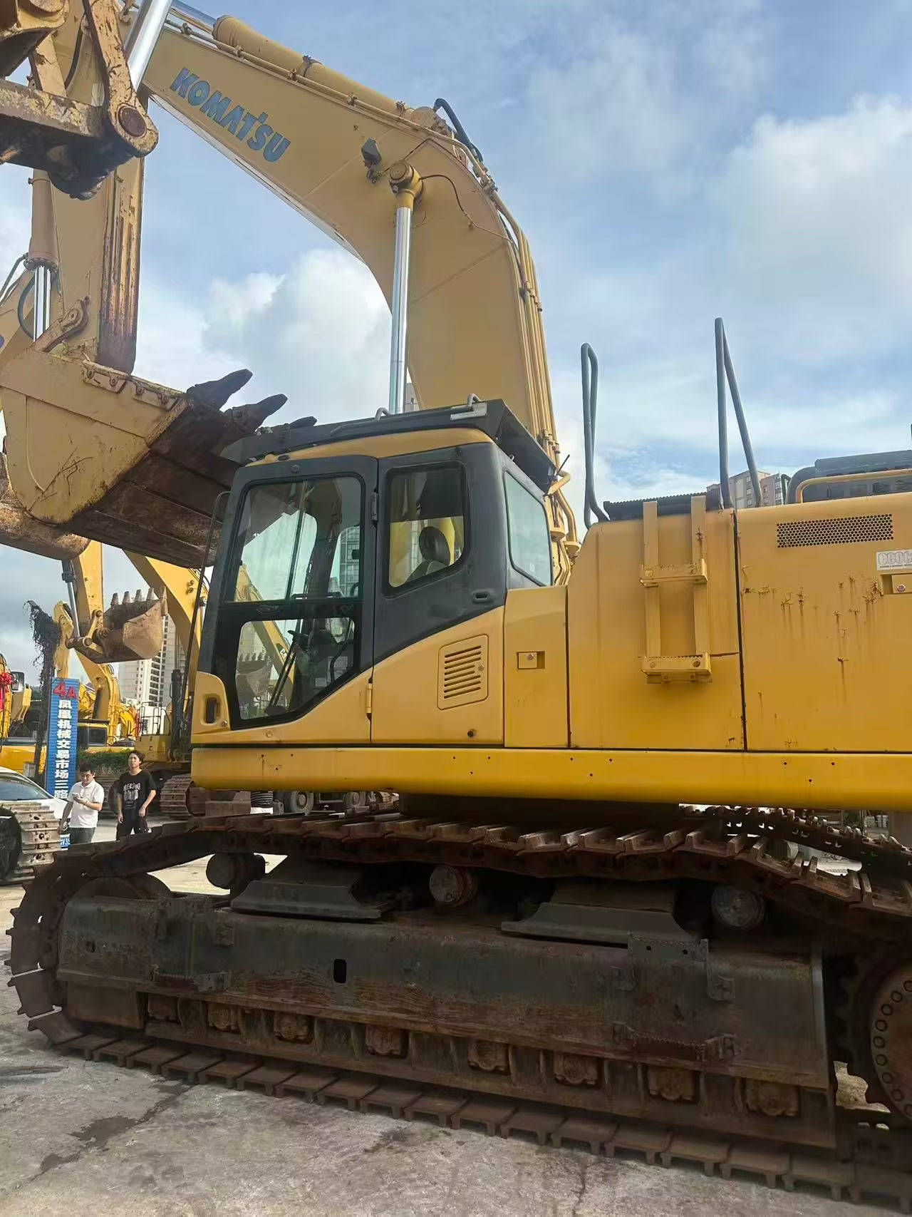 Used Komatsu PC650LC-8 Crawler Excavator for Sale | Komatsu PC650LC-8 Price
