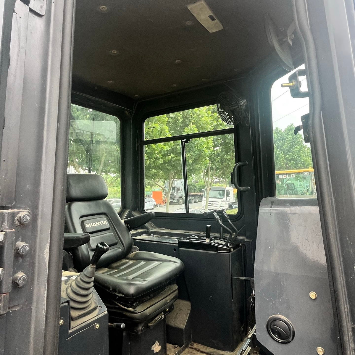 Bulldozer Shantui SD32 usado en venta | Precio Shantui SD32