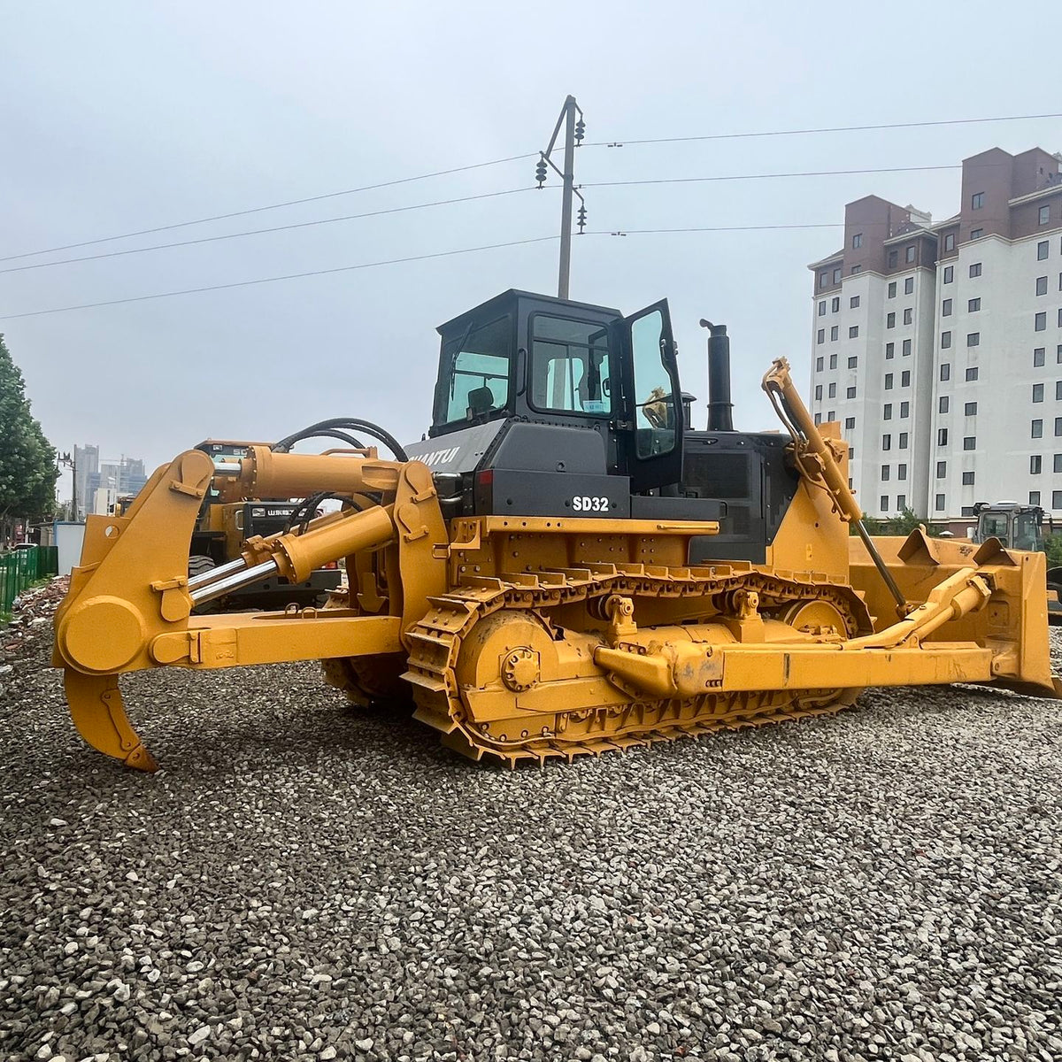 Bulldozer Shantui SD32 usado en venta | Precio Shantui SD32