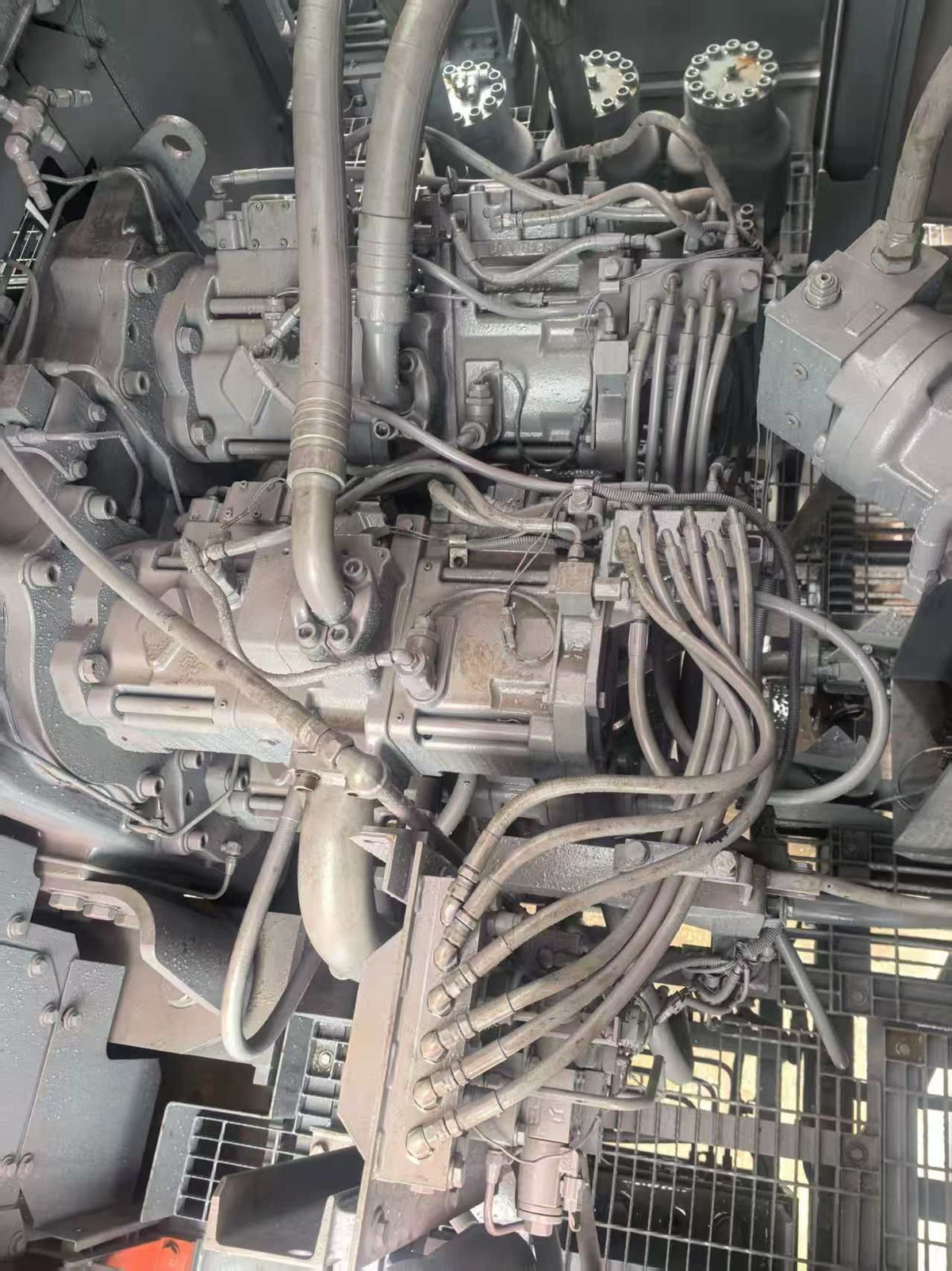 Used HITACHI EX1900 crawler excavator real inventory view 6