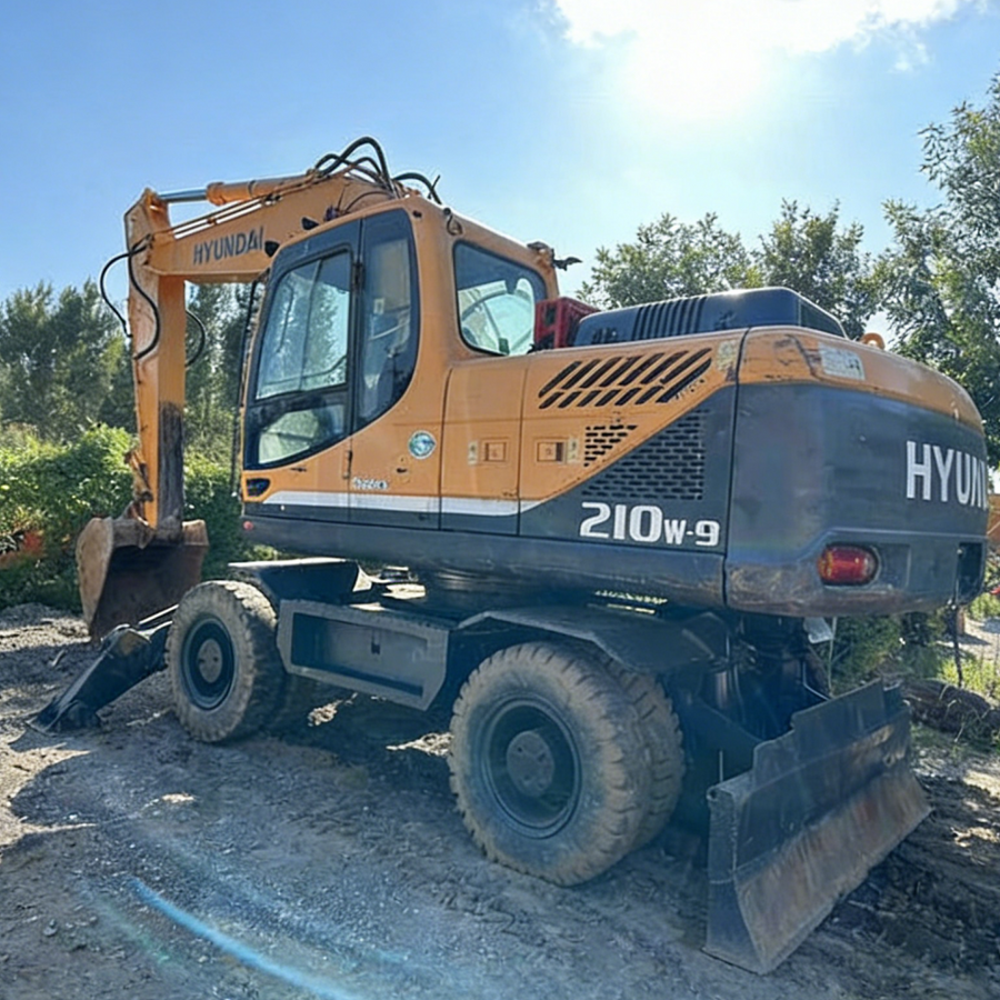 Used HYUNDAI R210W-9 Wheel Excavator for Sale | HYUNDAI R210W-9 Price detail photo 1