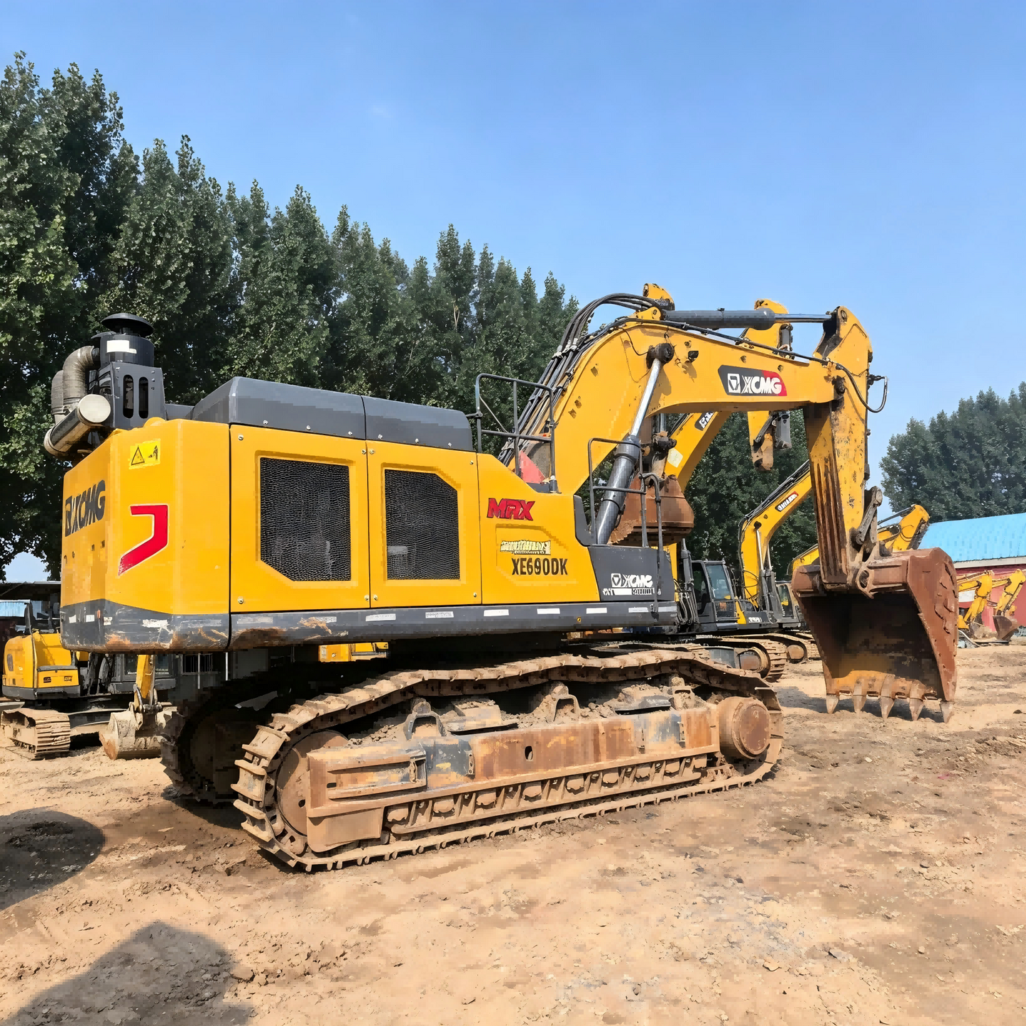 USED XCMG XE690DK