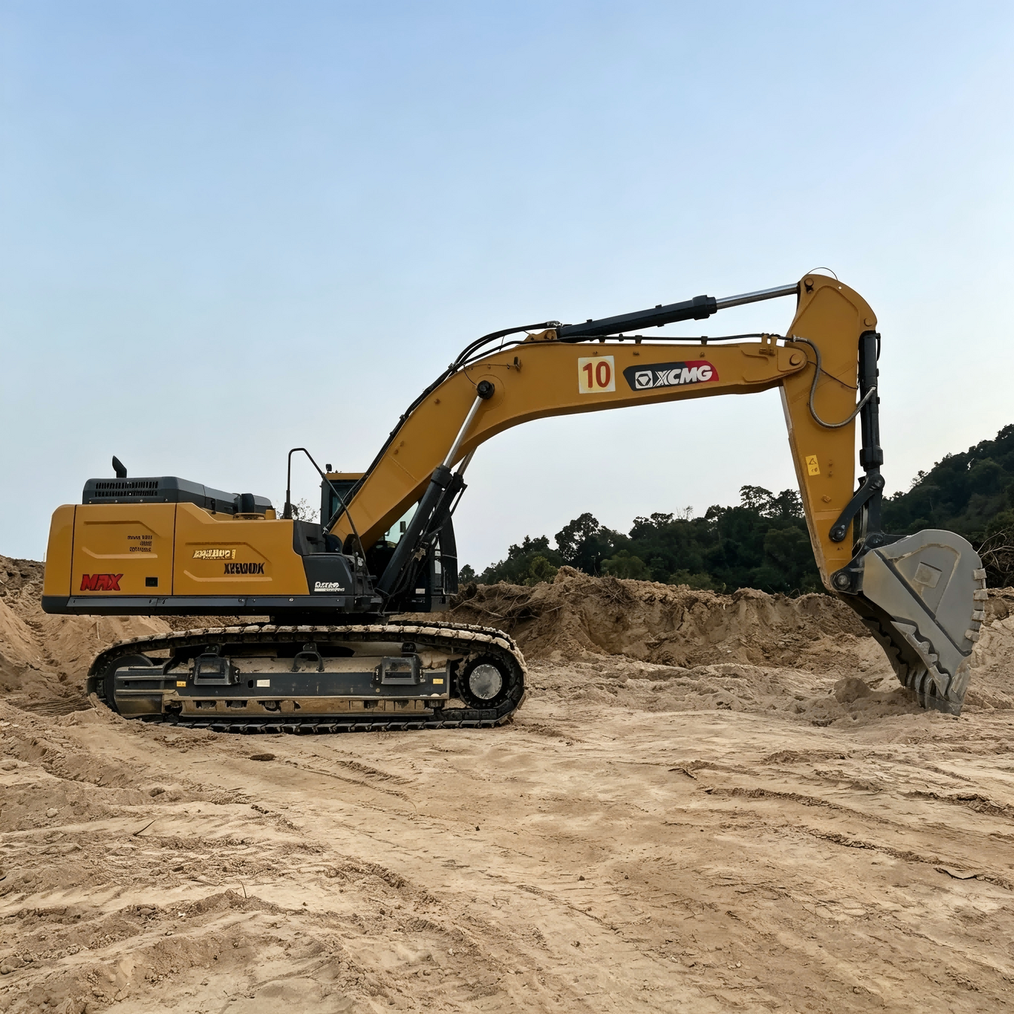 USED XCMG XE600DK