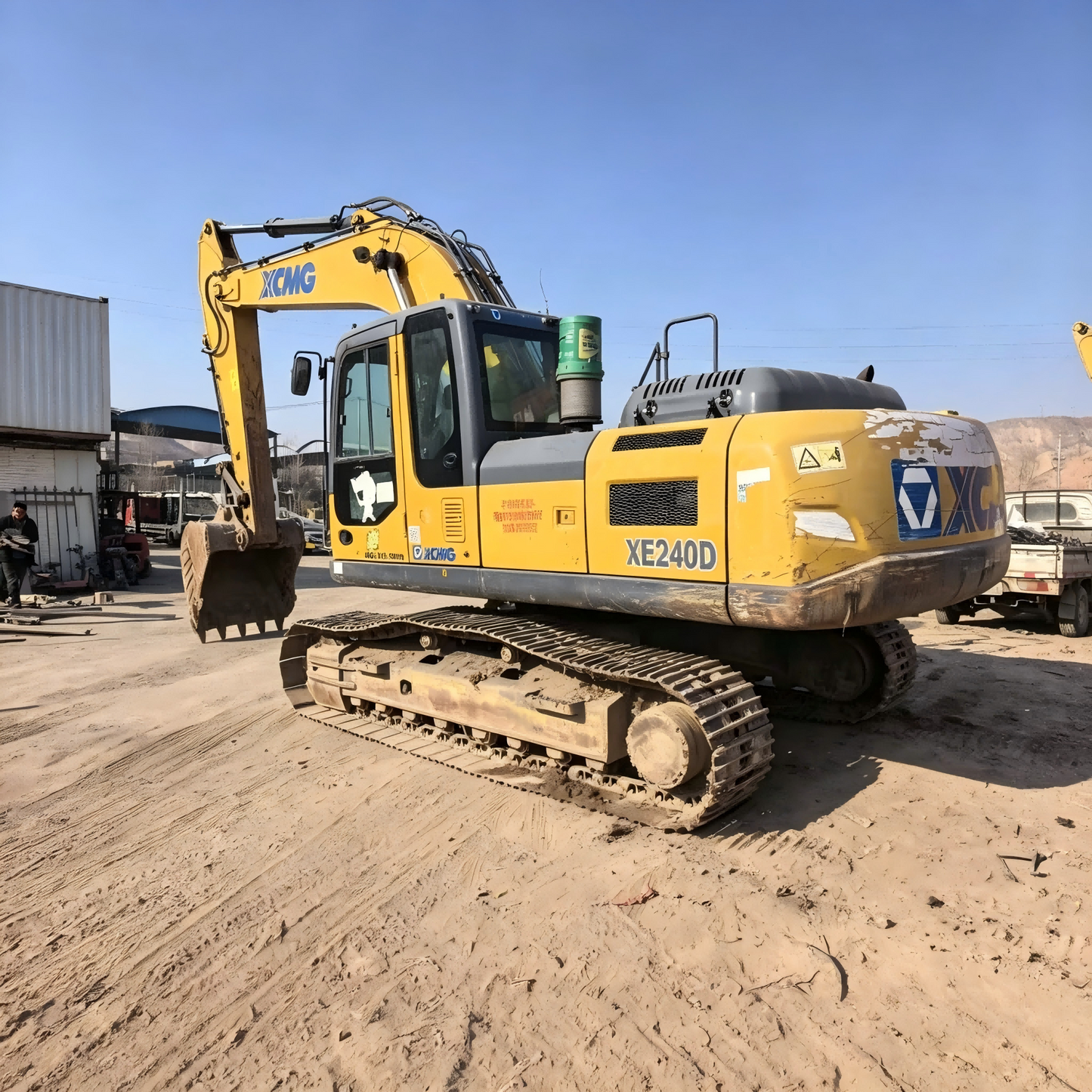 USED XCMG XE240D