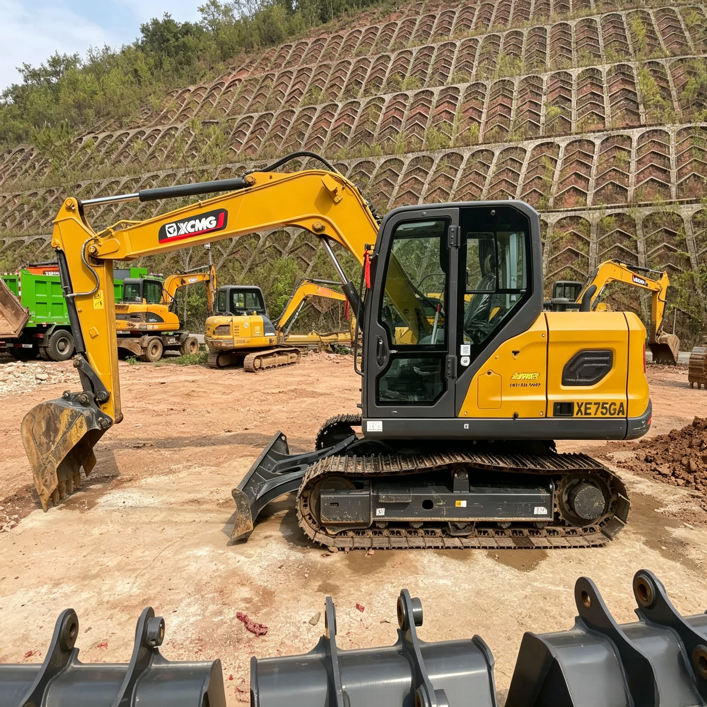 USED XCMG XE75GA