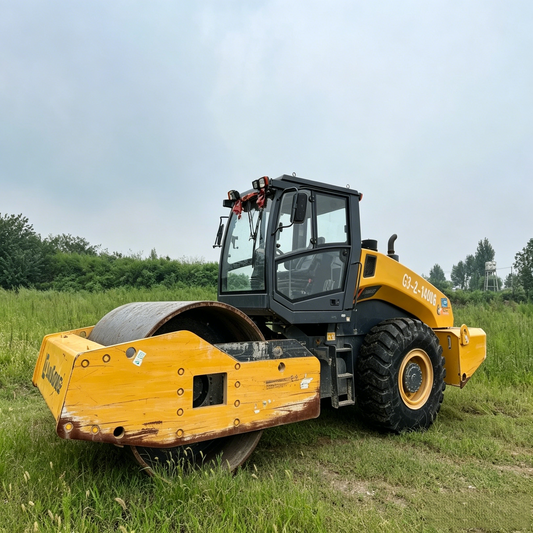 Used Liugong 6622E Road Roller for Sale side view