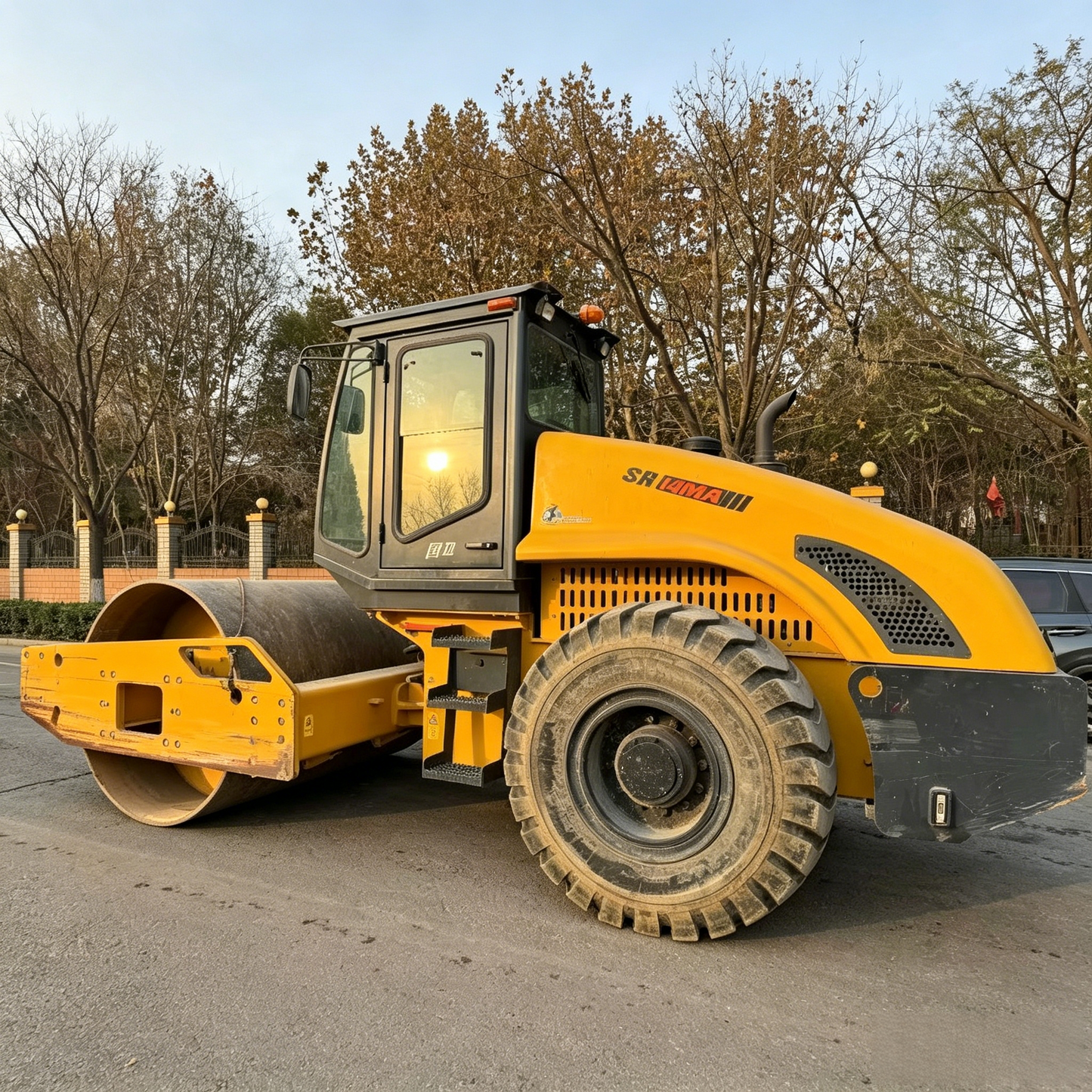 USED SHANTUI SR14M