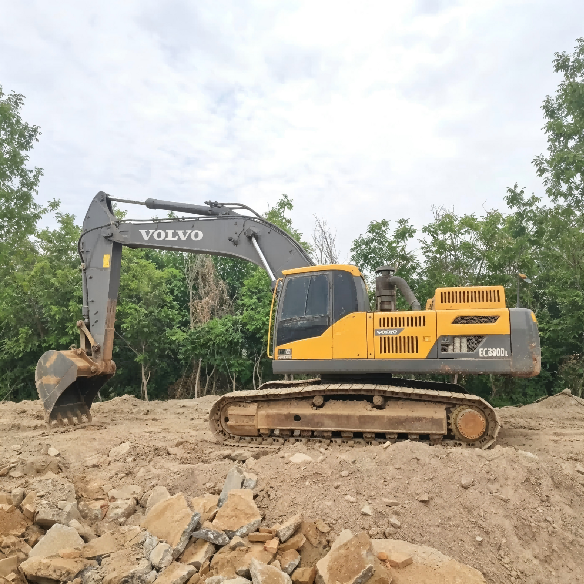 Used Volvo EC380DL Excavator for Sale side view