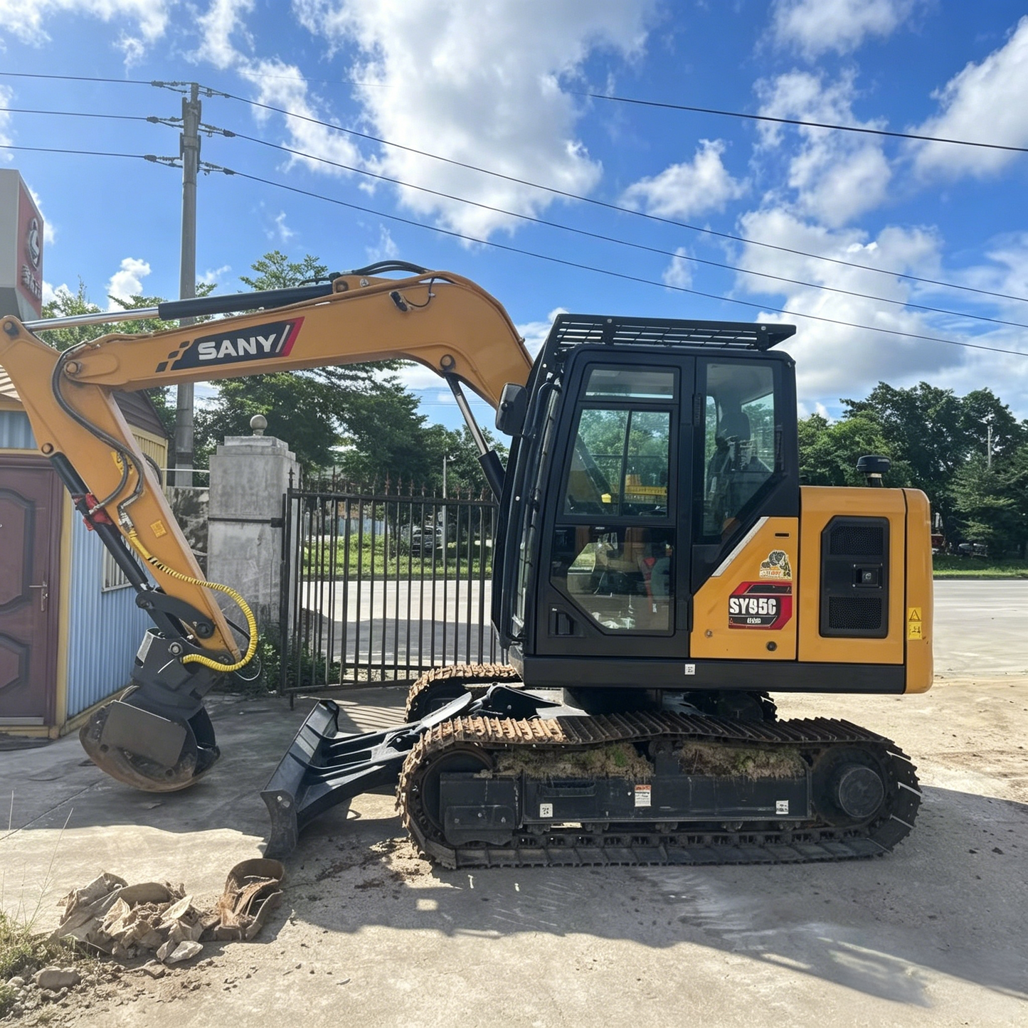 USED SANY SY85C