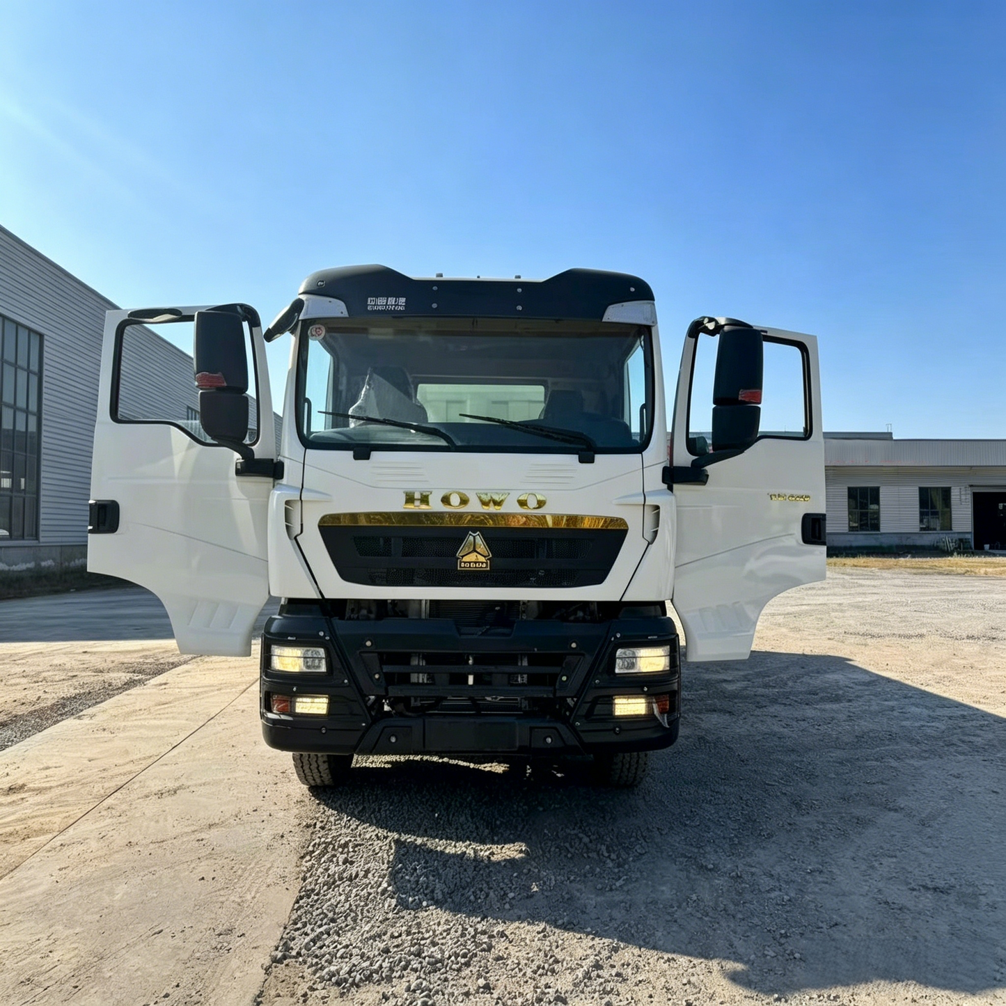 New Sinotruk 440HP Dump Truck for Sale side view