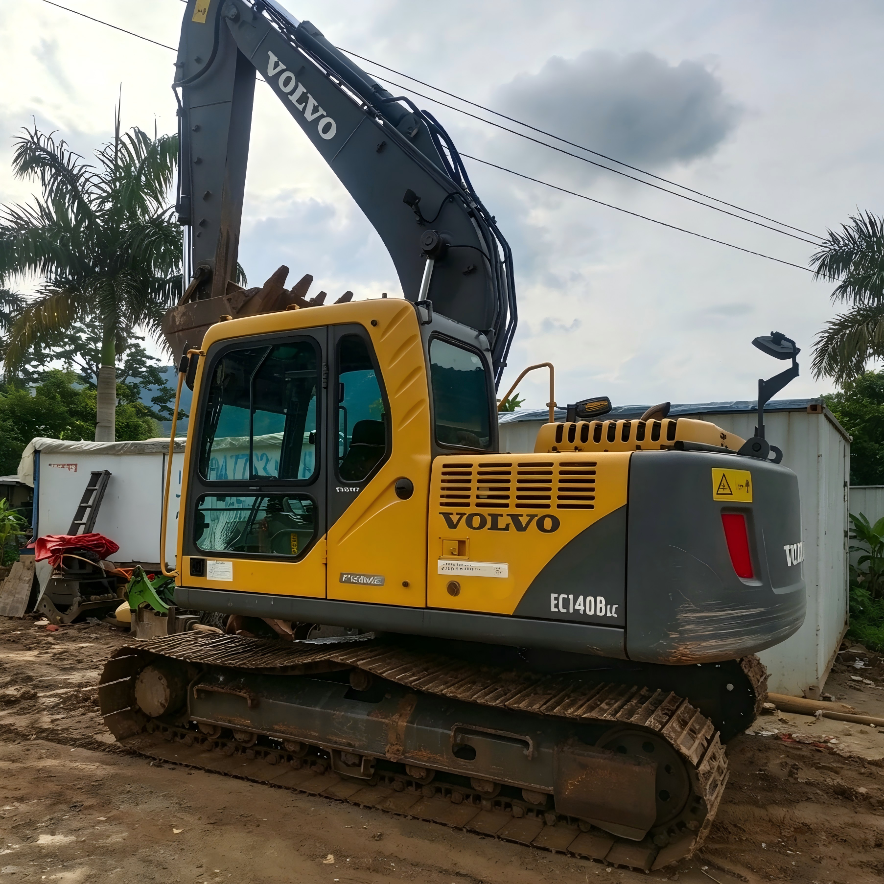Used Volvo EC140BLC Excavator for Sale side view