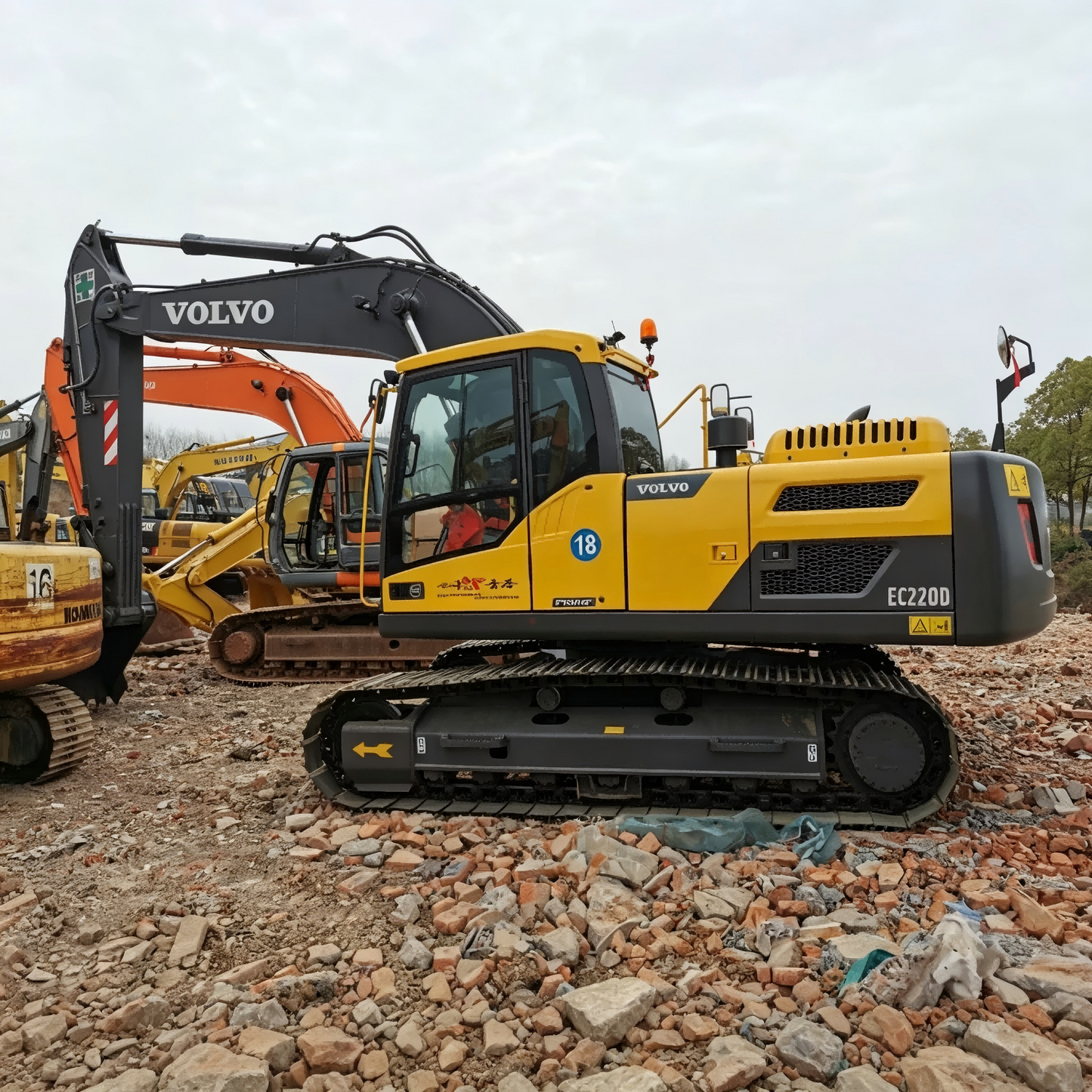 Used Volvo EC220D Excavator for Sale side view