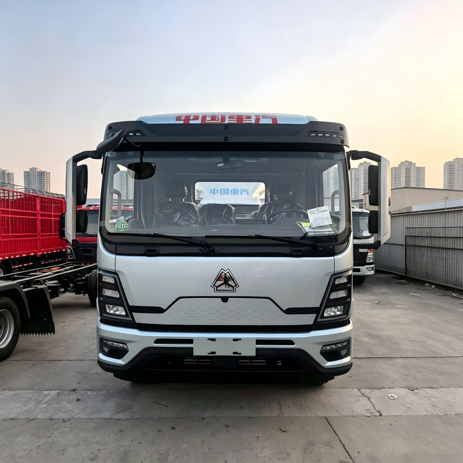 New Howo 190HP Light Truck for Sale side view