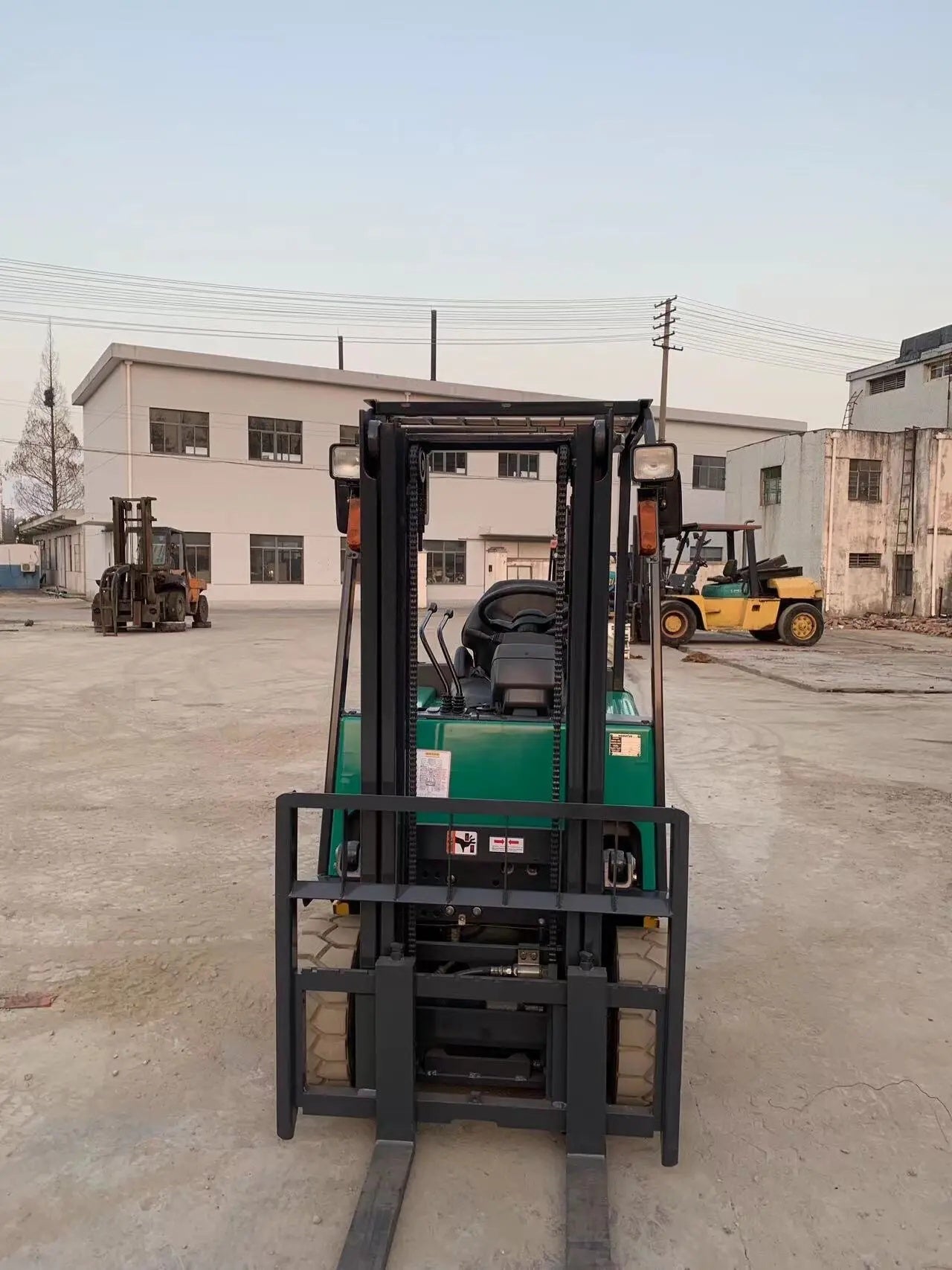 Used Komatsu FD15 Forklift for Sale rear side view
