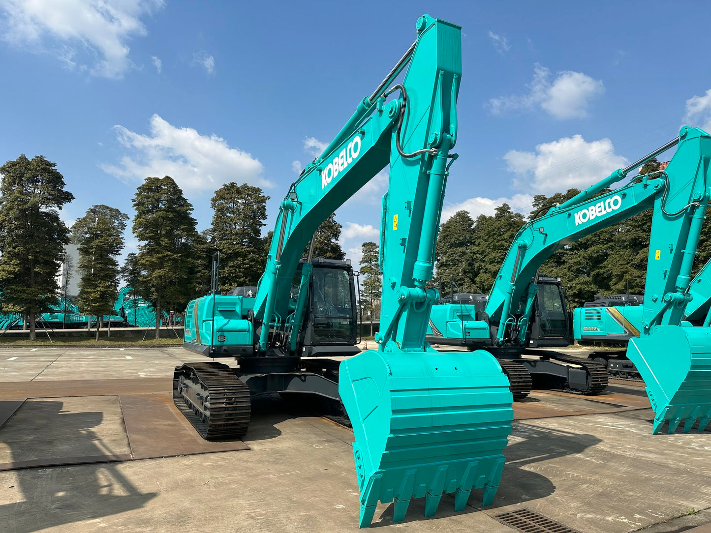 New Kobelco SK240LC-12 Excavator for Sale detail view