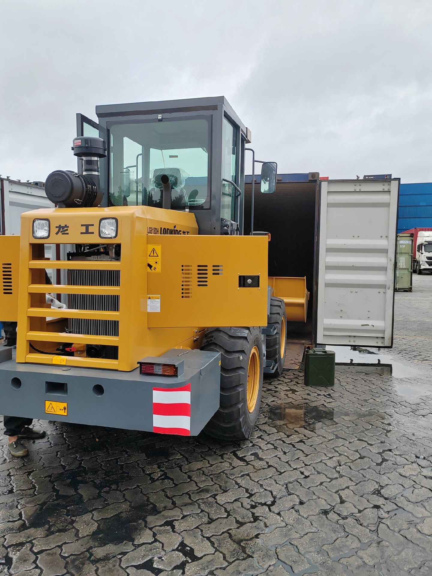 New Lonking LG818DH Wheel Loader for Sale front view