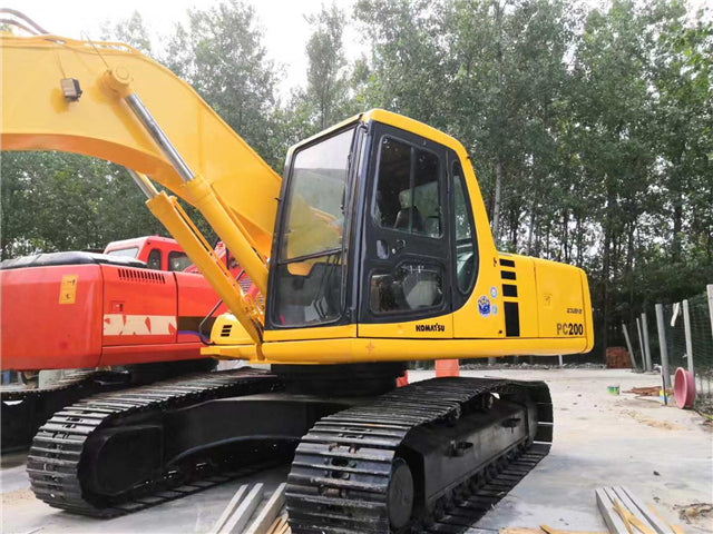 USED KOMATSU PC200-6