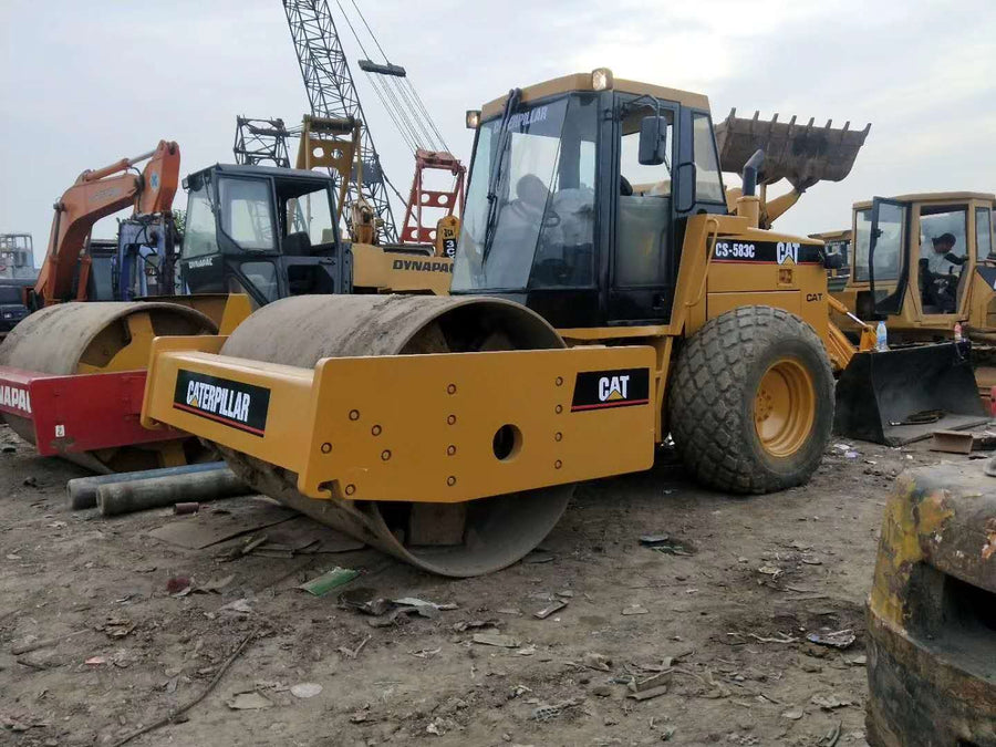 Rodillo compactador CAT CS-583C usado en venta | Precio Caterpillar CS-583C foto de detalle 2
