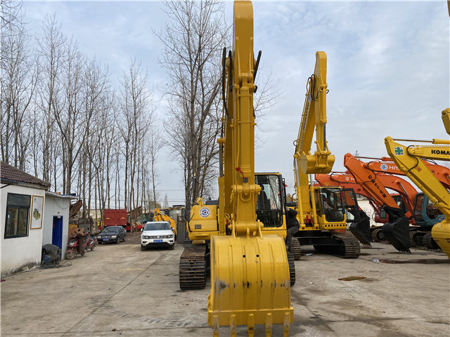 USED KOMATSU PC200-7