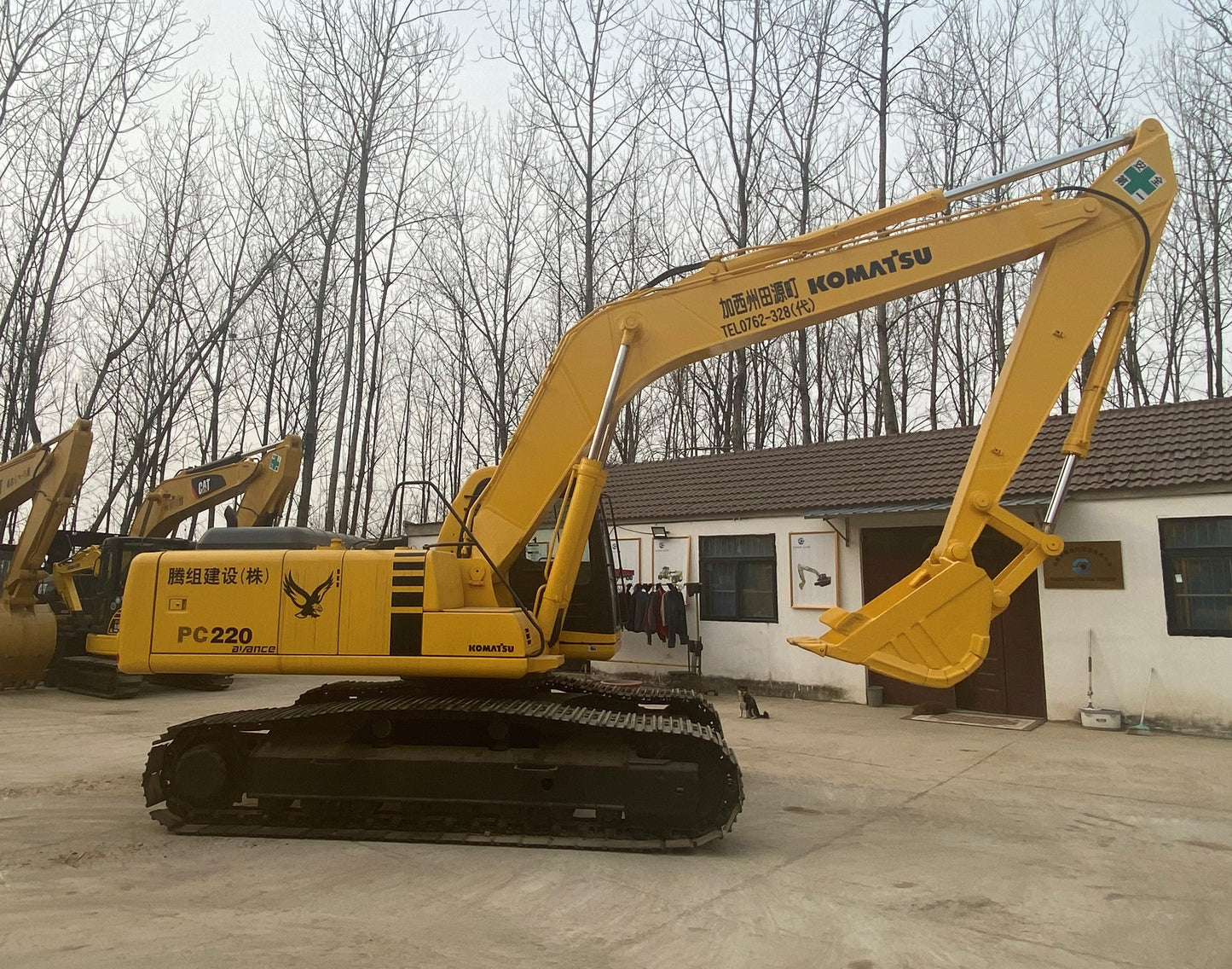 USED KOMATSU PC220-6